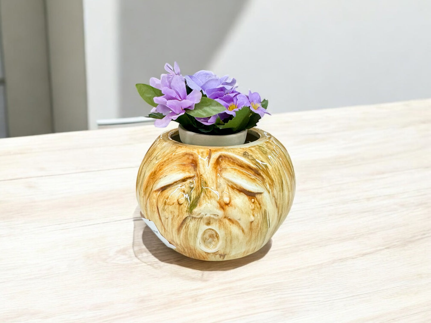 vintage crying onion pottery vase/planter made in England