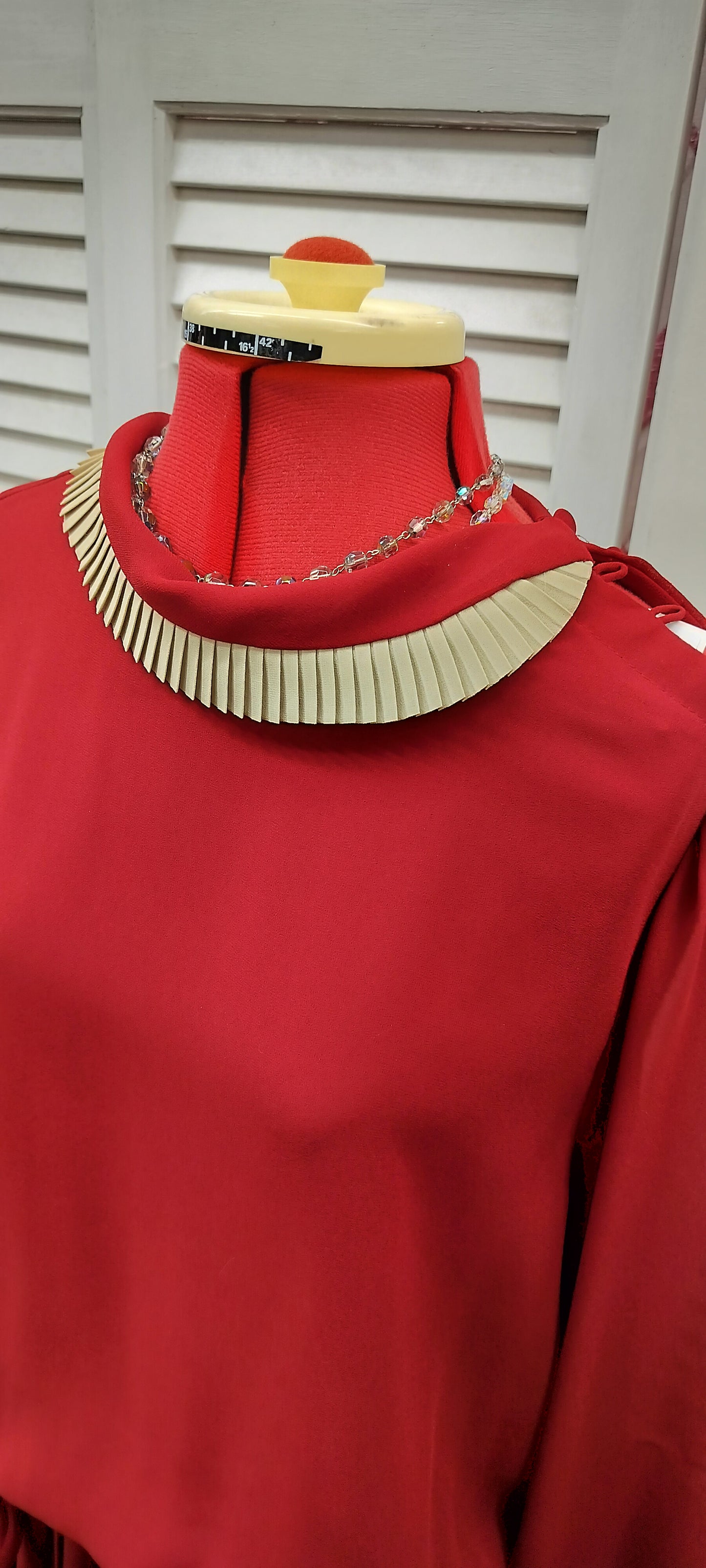 Maroon Dolina Pleated dress, 1980's vintage style. Size- XL