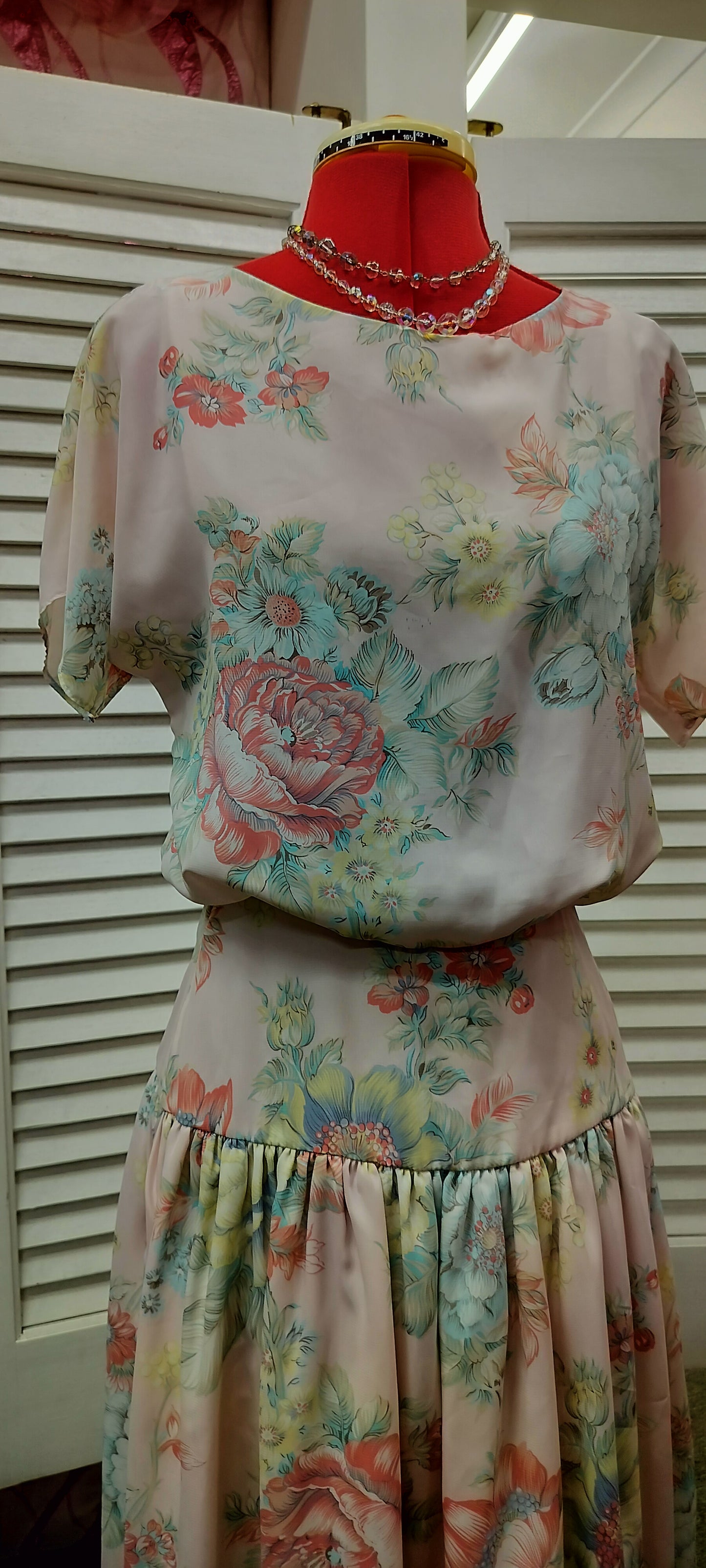 Pretty vintage style floral dress