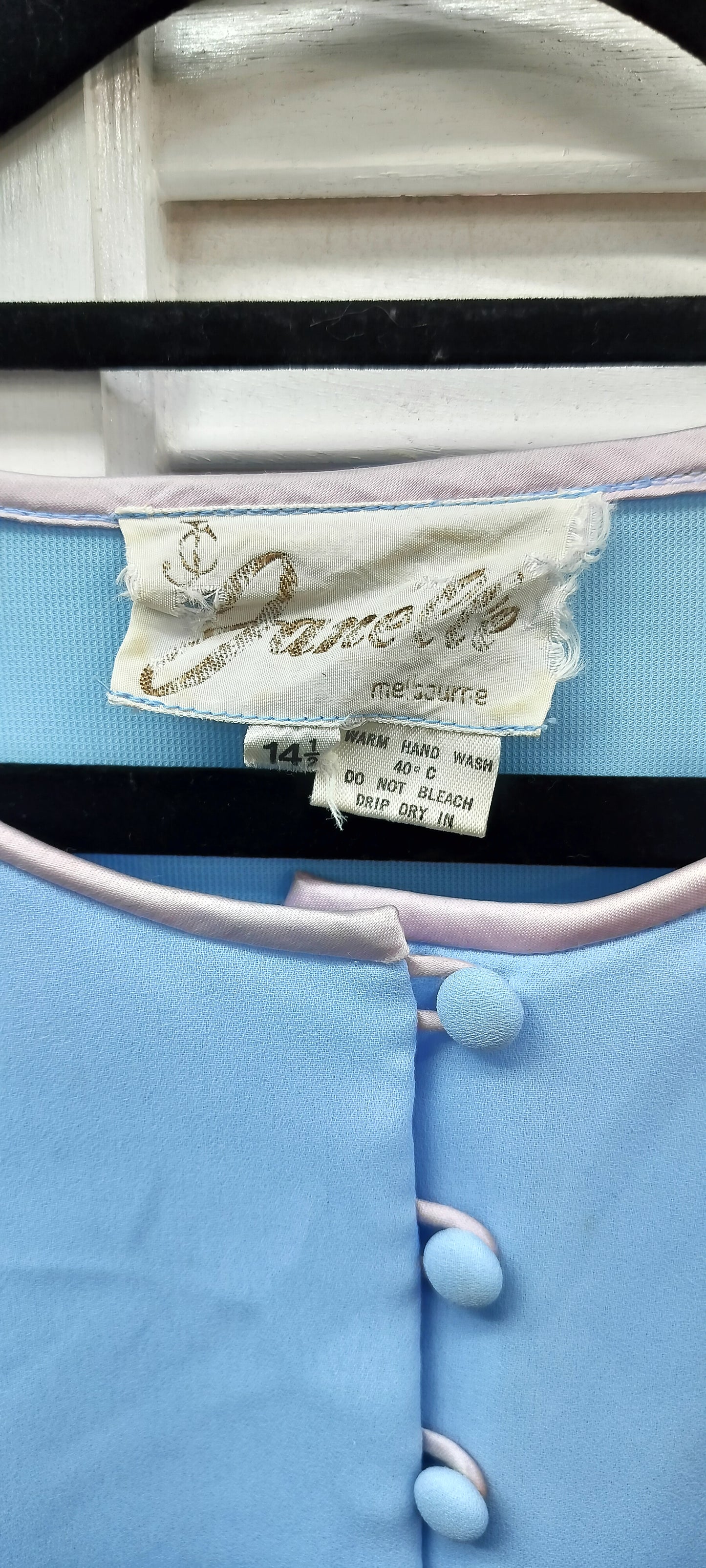 Blush Blue Janelle Sunray. Size- 14 1/2 .