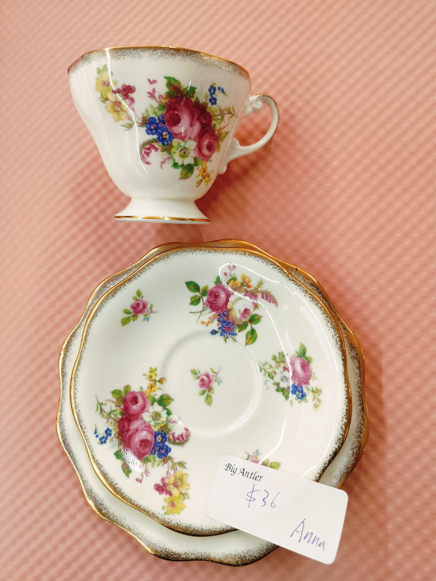 Tea trio set (teacup and saucer)