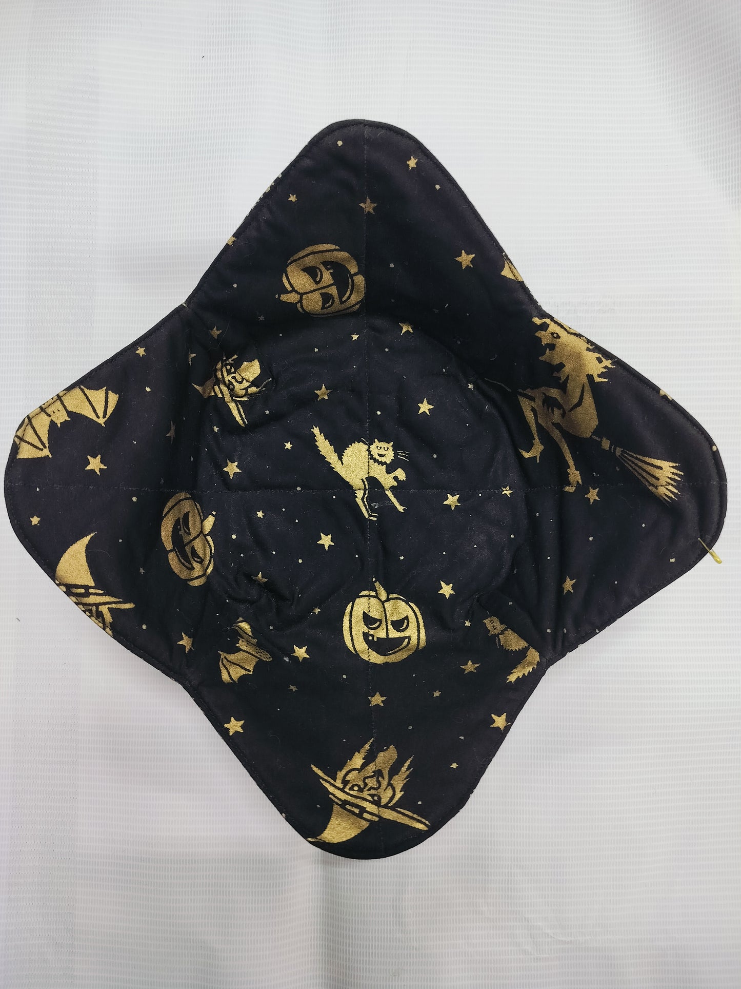 Bowl Cosy Lrg Gold Web